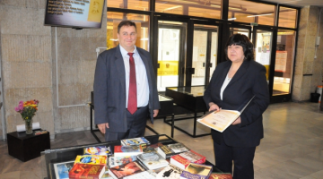 Емил Радев ще награди младежи с посещение в Европарламента